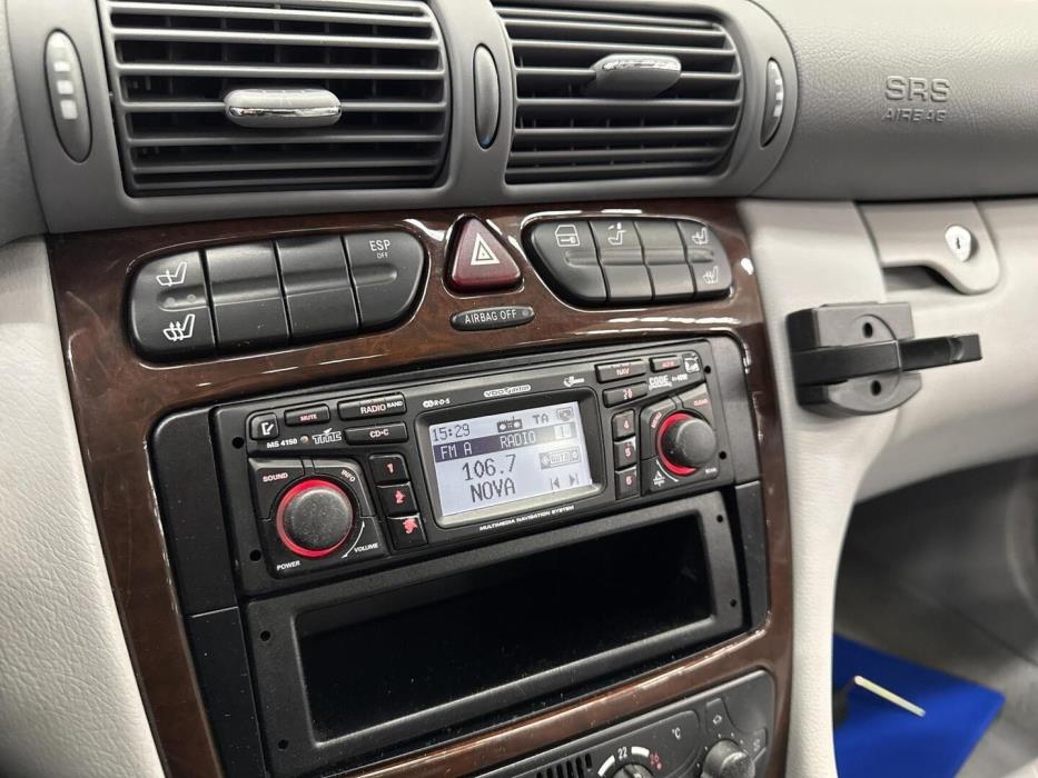 MERCEDES-BENZ C 2002