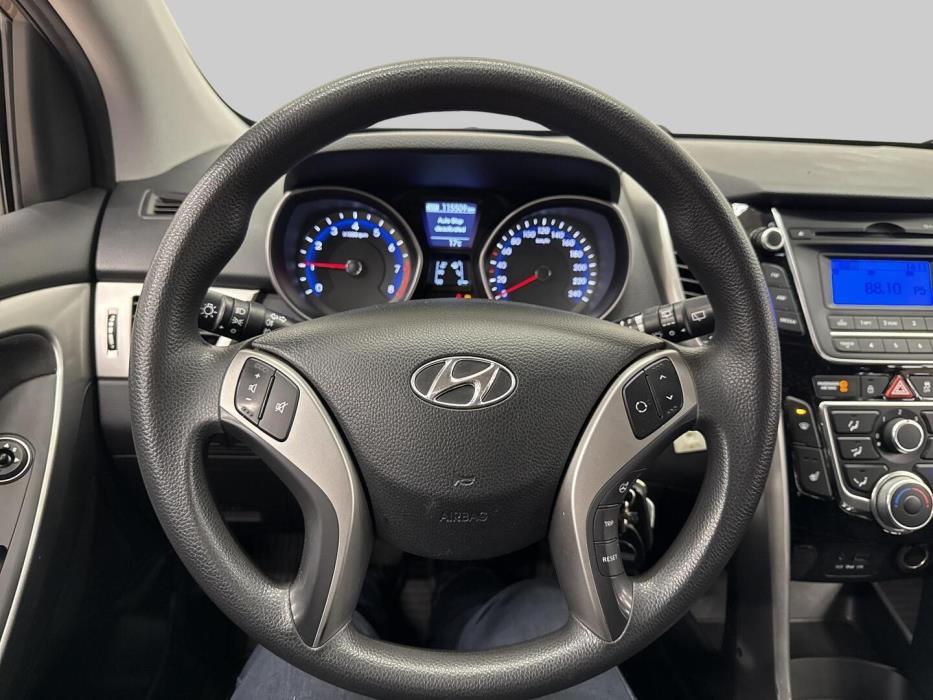 HYUNDAI i30 5d 2015