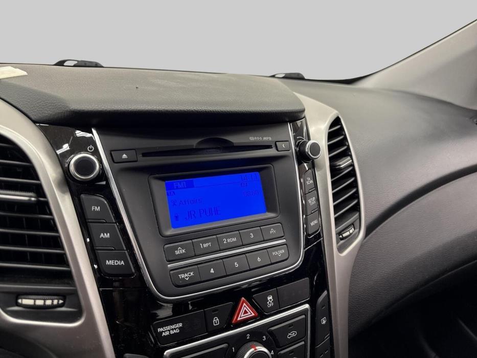 HYUNDAI i30 5d 2015