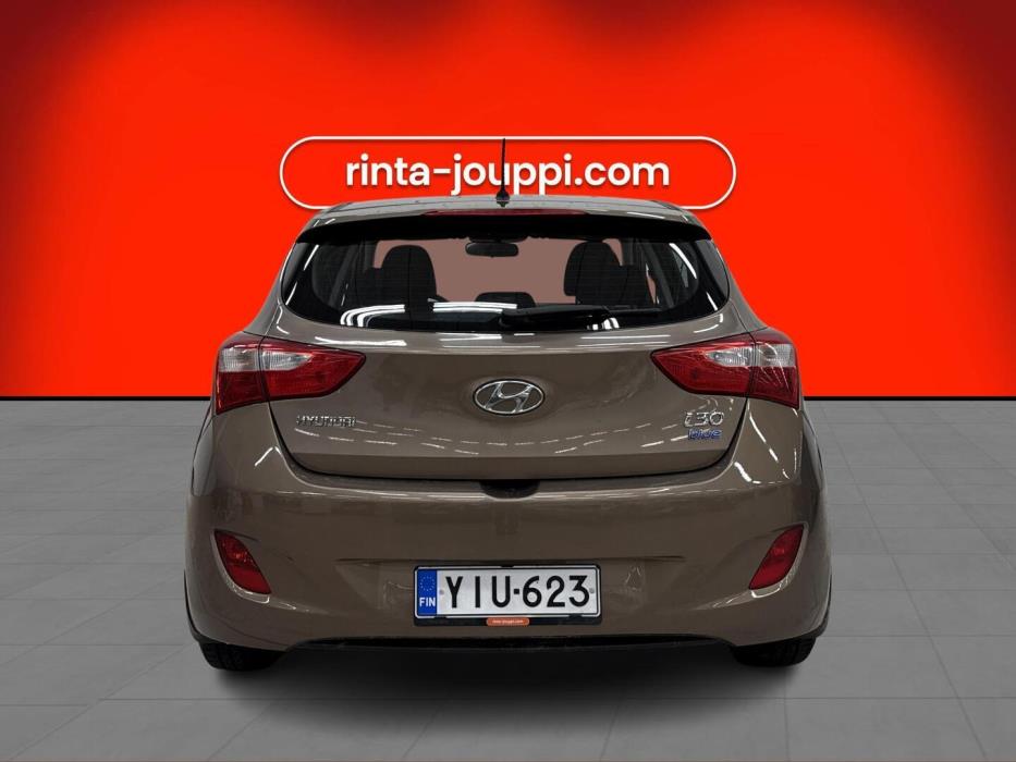 HYUNDAI i30 5d 2015