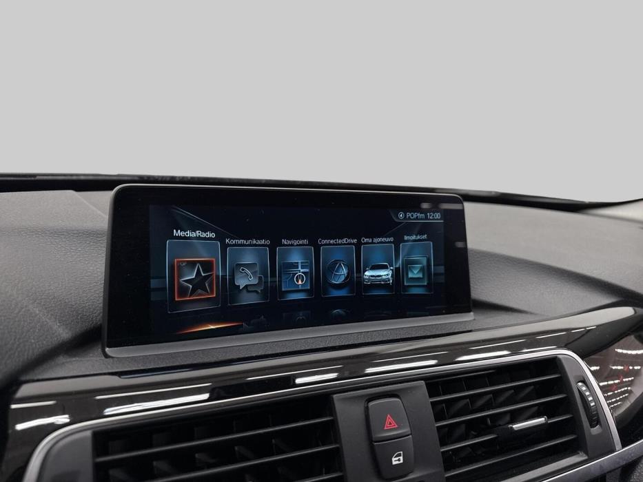 BMW 330 2017