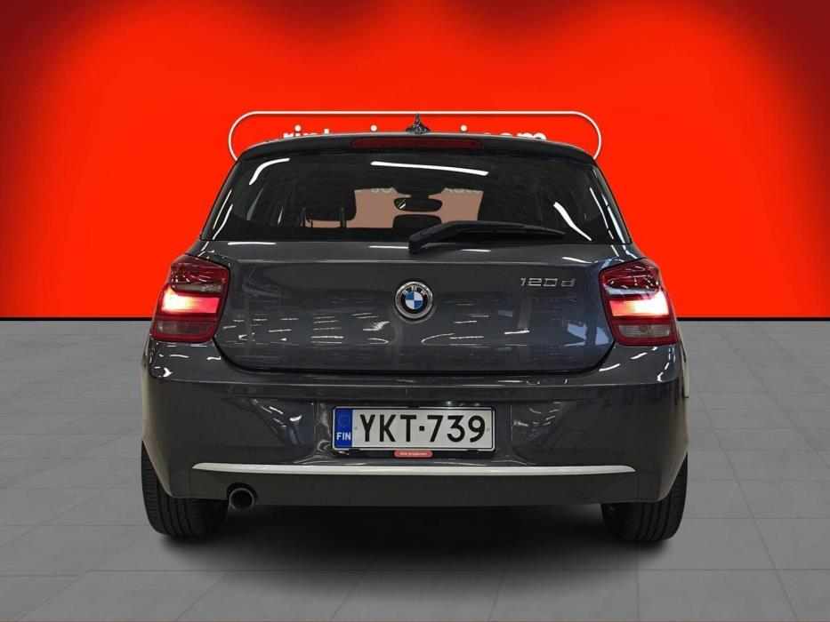 BMW 120 2011