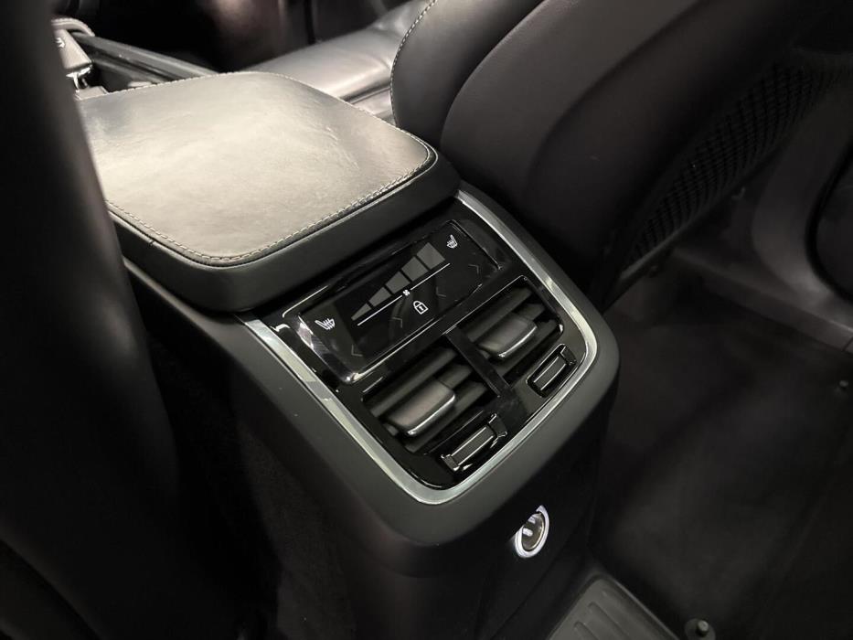 VOLVO XC90 2019