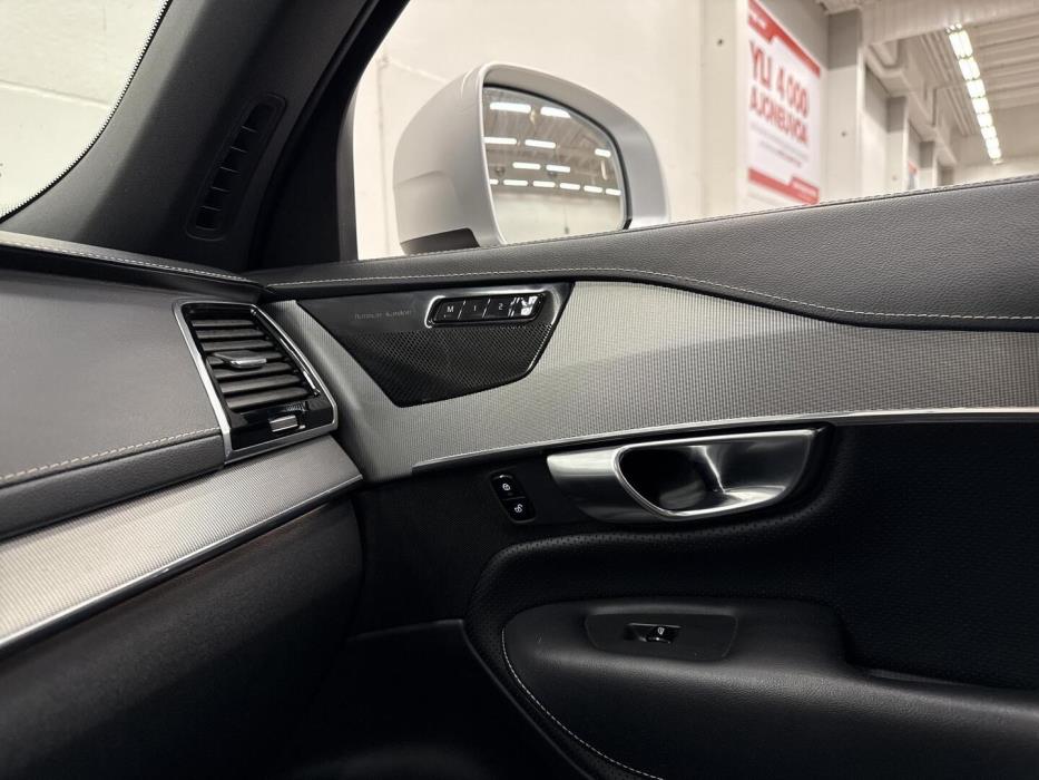 VOLVO XC90 2019