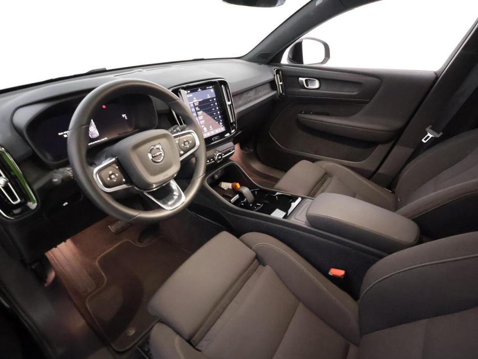 VOLVO C40 2024