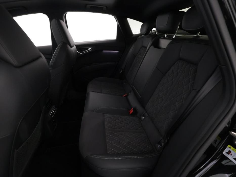 AUDI Q4 E-TRON 2022