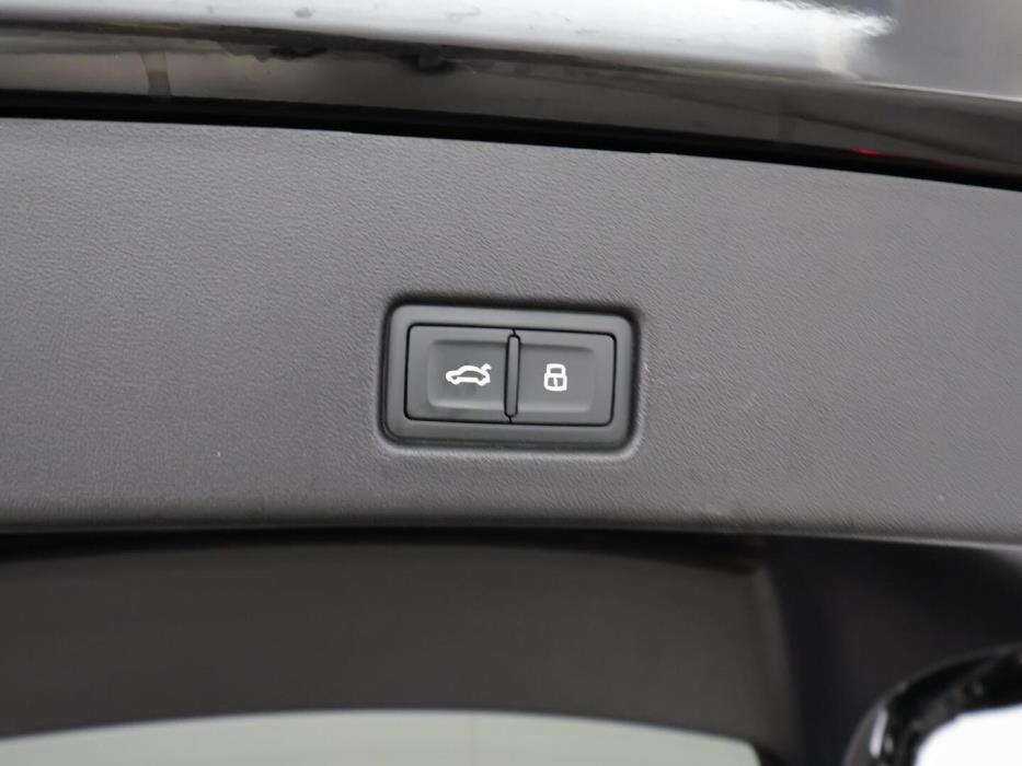 AUDI Q4 E-TRON 2022
