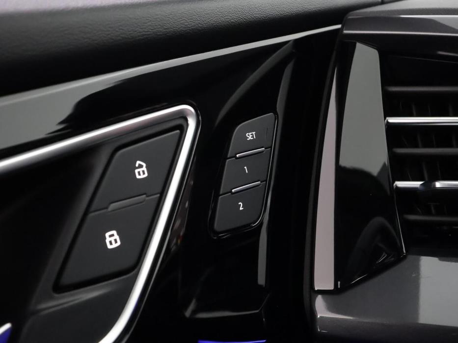 AUDI Q4 E-TRON 2022
