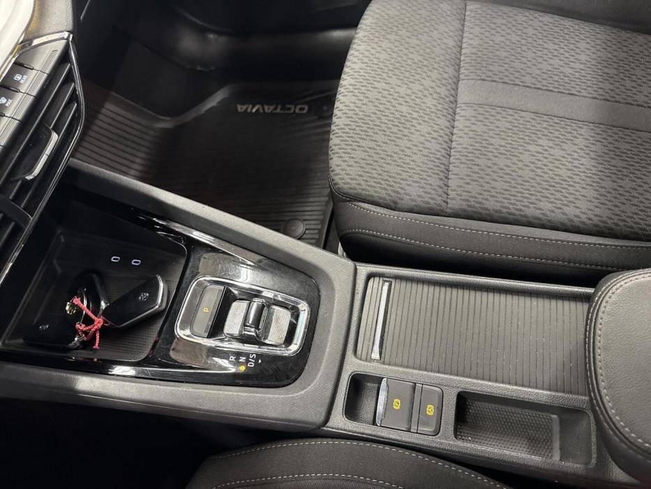 SKODA Octavia 2021