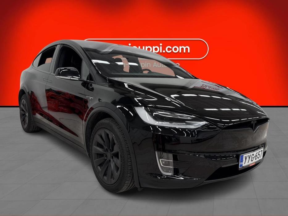 TESLA Model X 2016