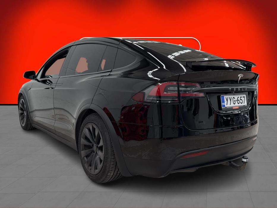 TESLA Model X 2016