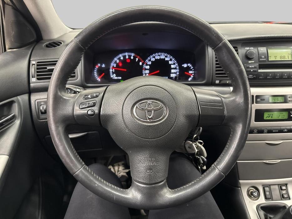TOYOTA Corolla 2005