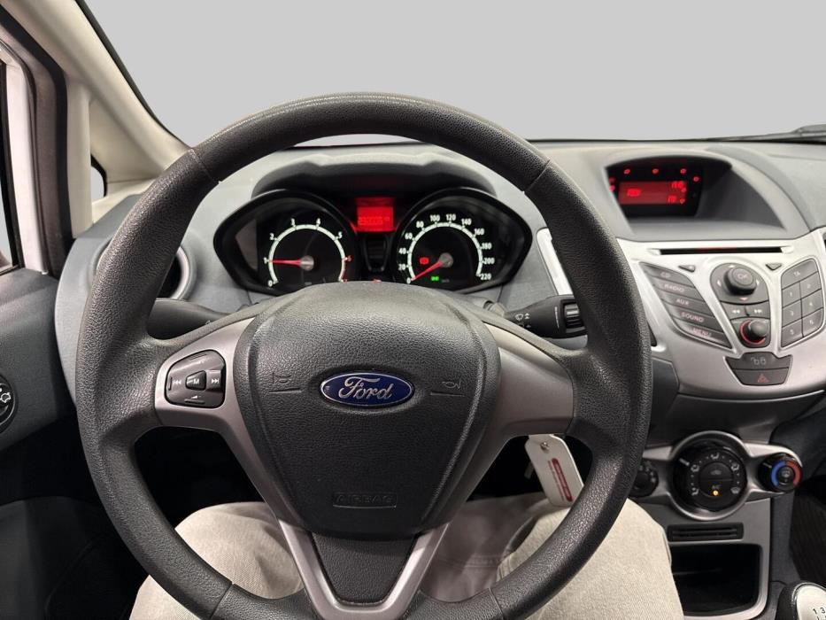 FORD Fiesta 2010