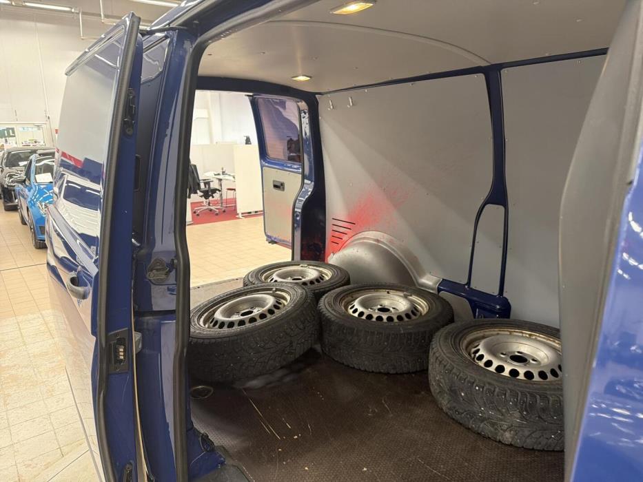 VOLKSWAGEN Transporter 2012