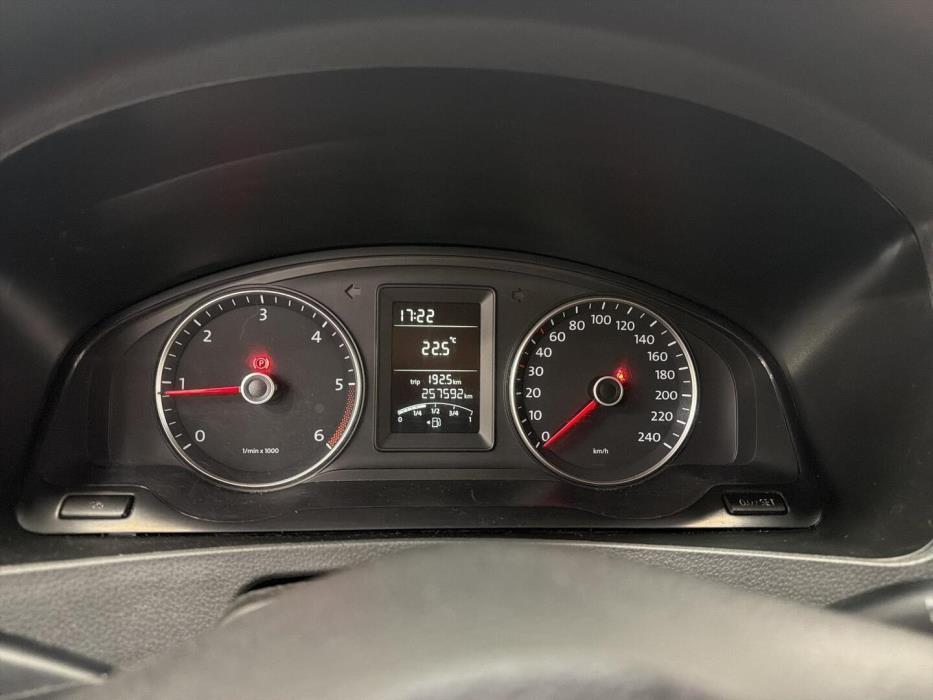 VOLKSWAGEN Transporter 2012