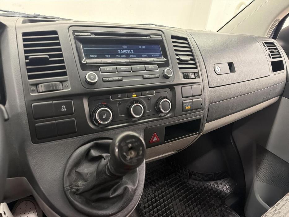 VOLKSWAGEN Transporter 2012