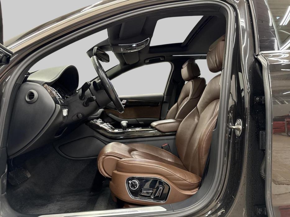 AUDI A8 2014