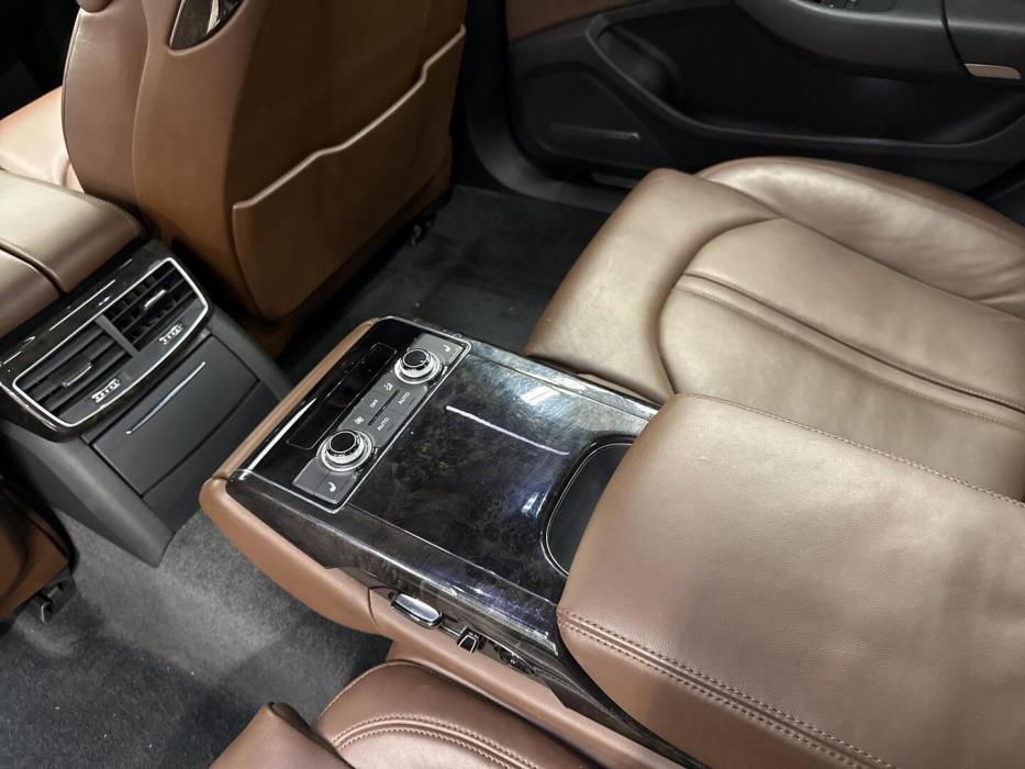 AUDI A8 2014