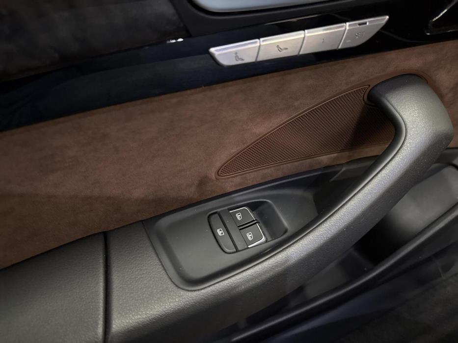AUDI A8 2014
