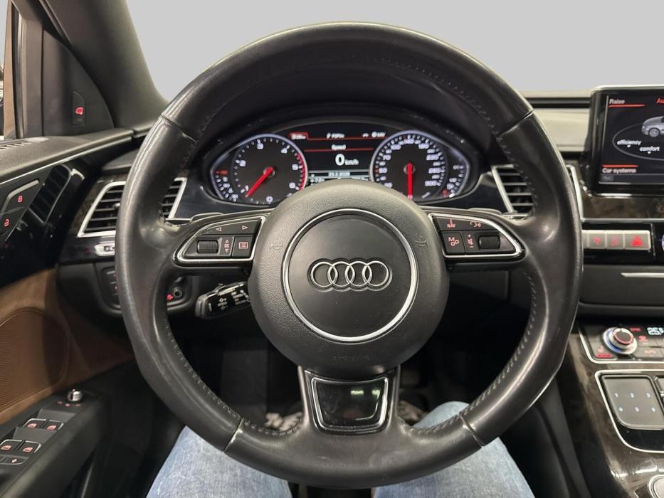 AUDI A8 2014