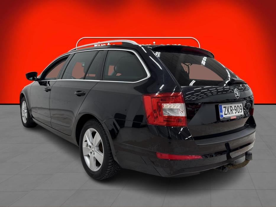 SKODA Octavia 2016