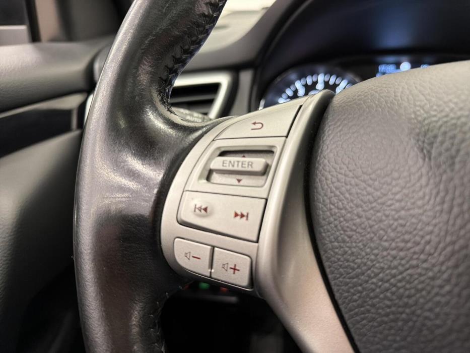 NISSAN Qashqai 2016