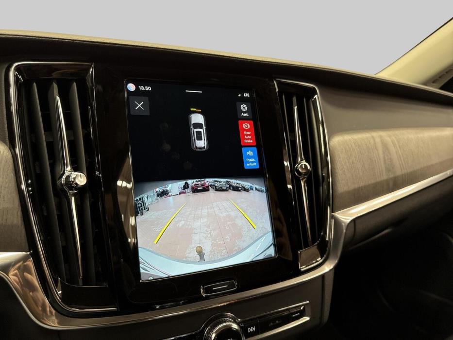 VOLVO V90 2022