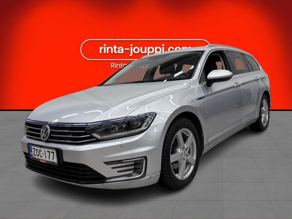 VOLKSWAGEN Passat 2018