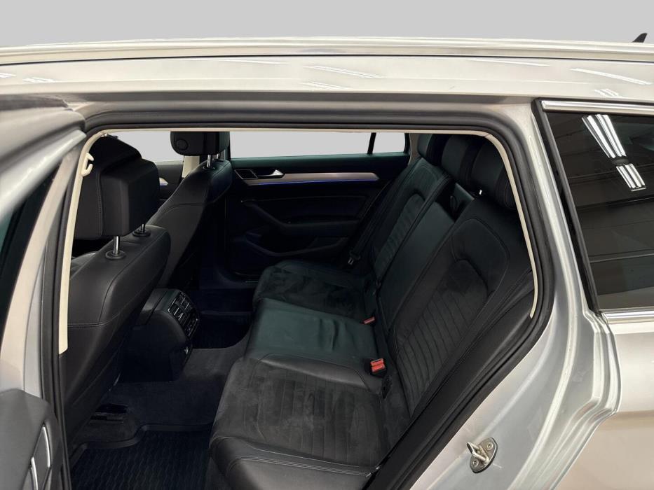 VOLKSWAGEN Passat 2018