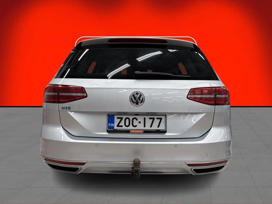 VOLKSWAGEN Passat 2018