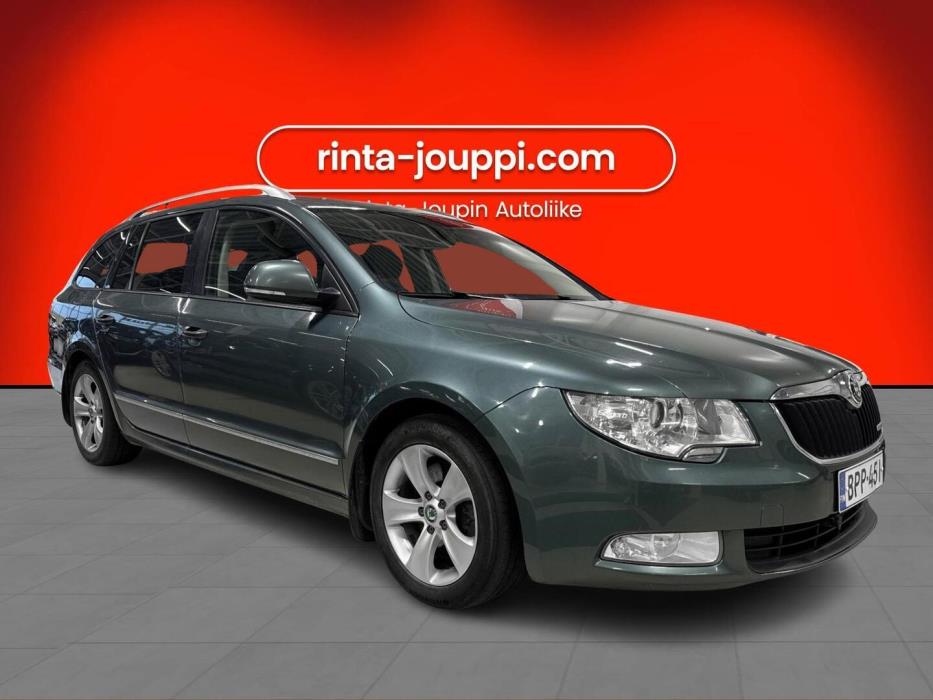 SKODA Superb 2012