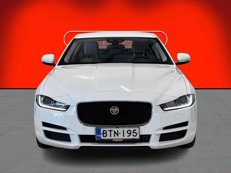 JAGUAR XE 2016