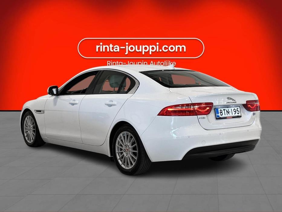 JAGUAR XE 2016