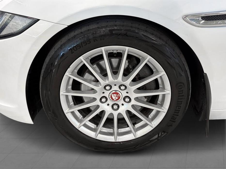 JAGUAR XE 2016
