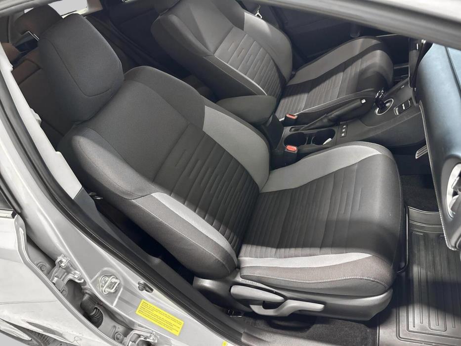 TOYOTA Auris 2017