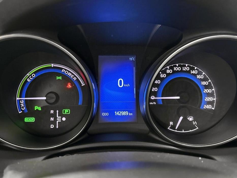 TOYOTA Auris 2017