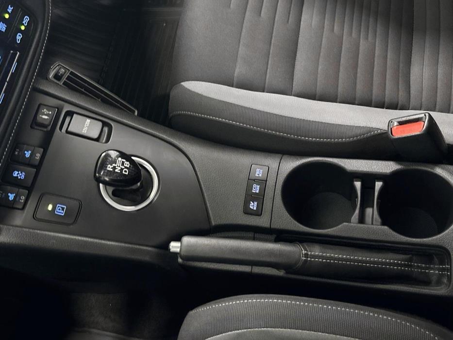 TOYOTA Auris 2017