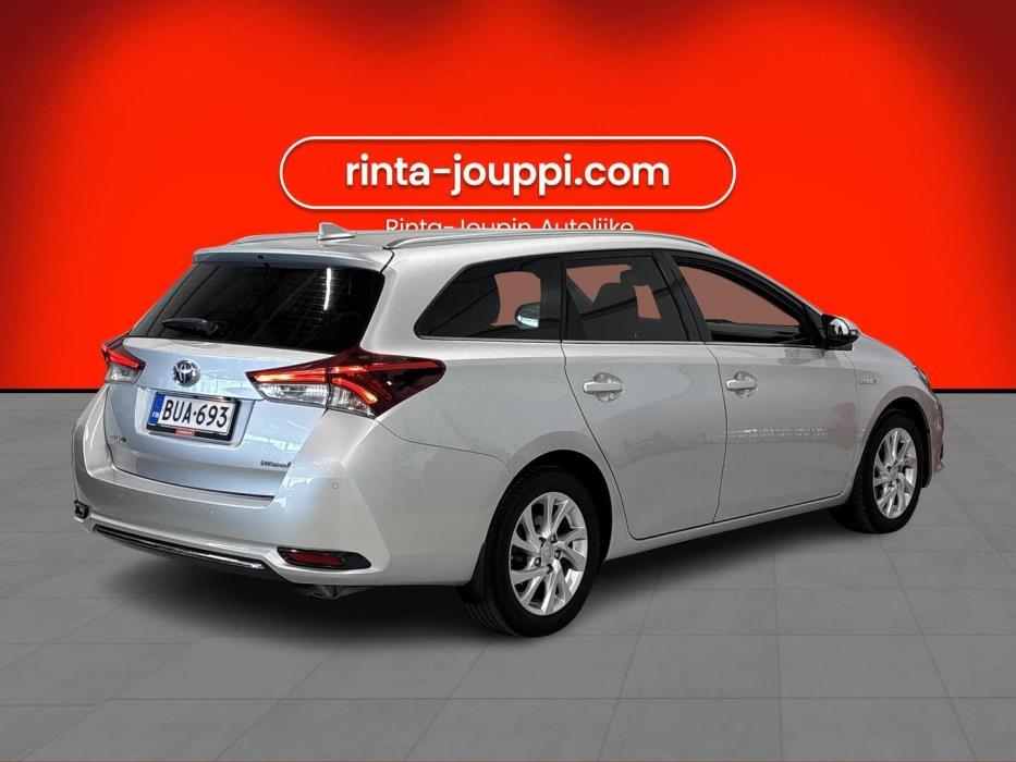 TOYOTA Auris 2017