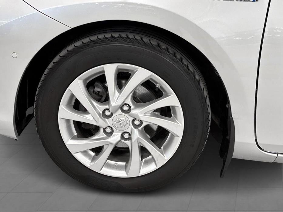 TOYOTA Auris 2017