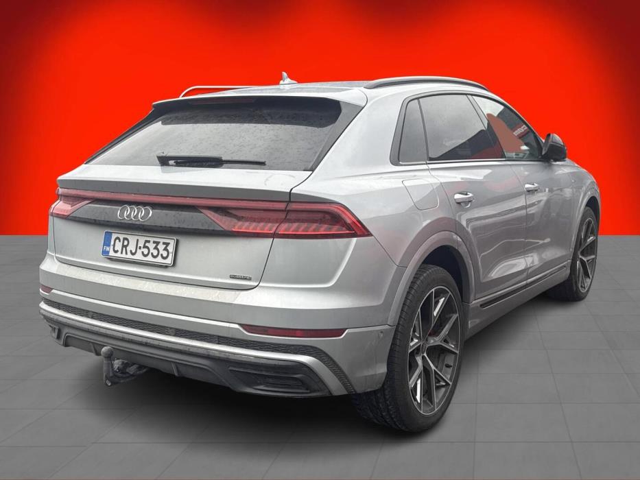 AUDI Q8 2023