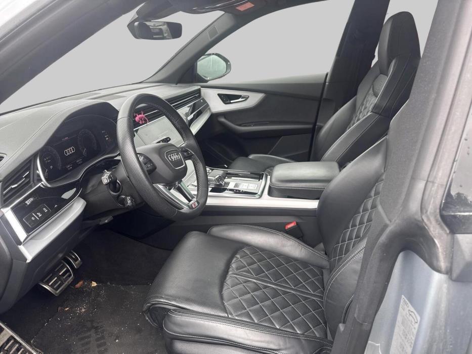 AUDI Q8 2023