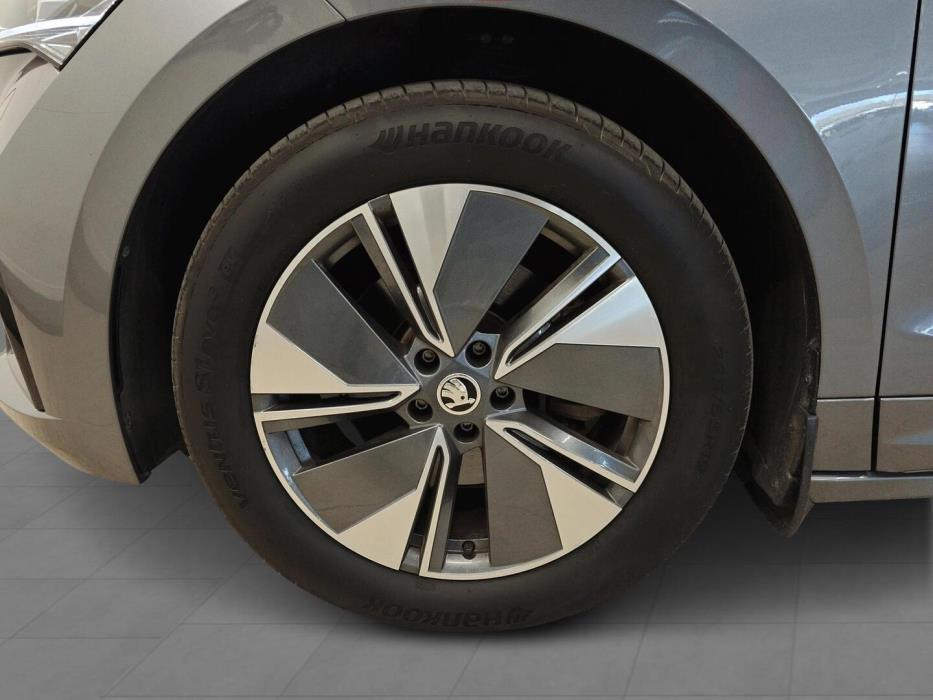 SKODA Enyaq 2023