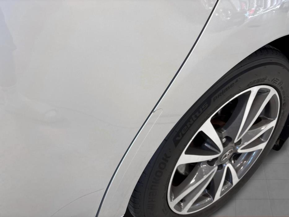 TOYOTA Avensis 2013