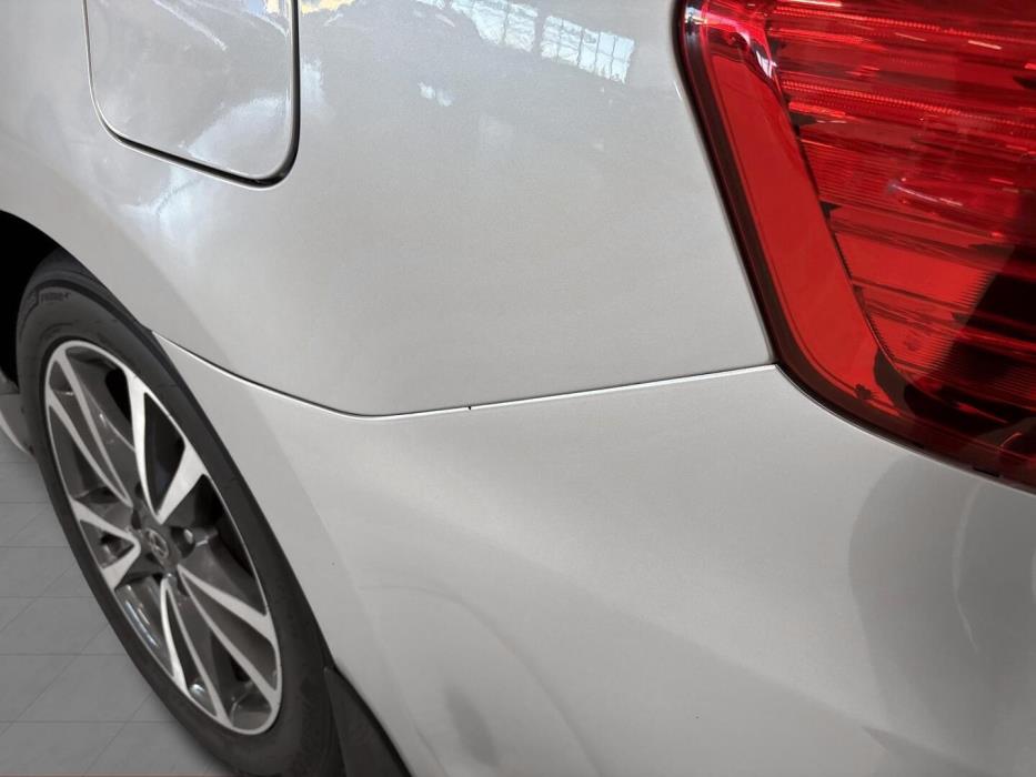 TOYOTA Avensis 2013
