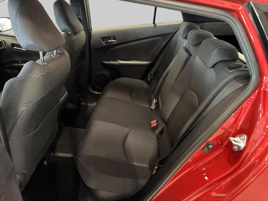TOYOTA Prius 2017