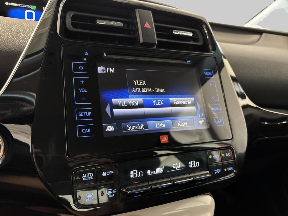 TOYOTA Prius 2017