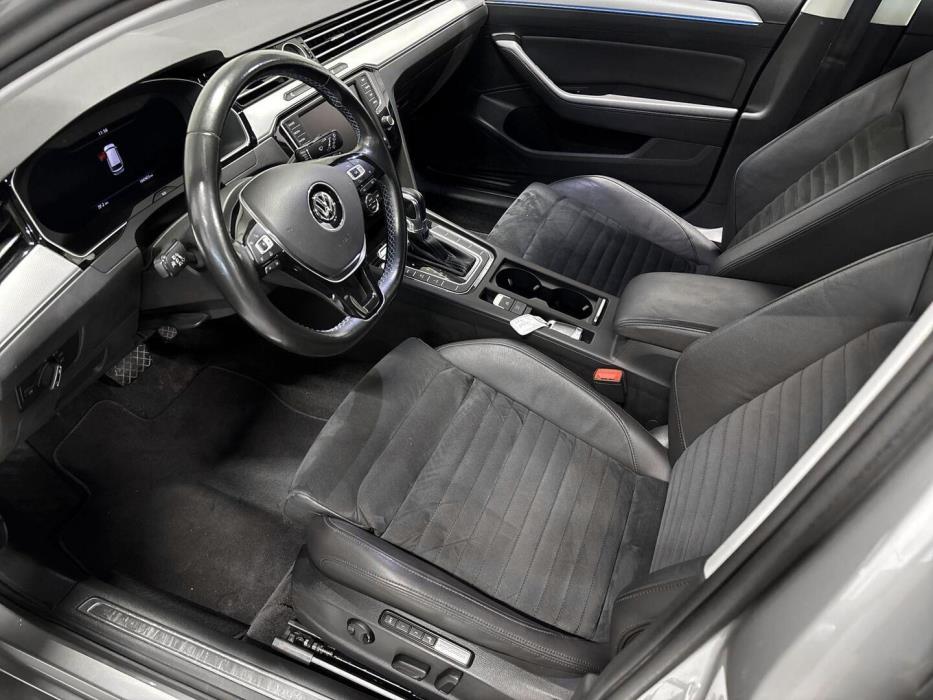 VOLKSWAGEN Passat 2017