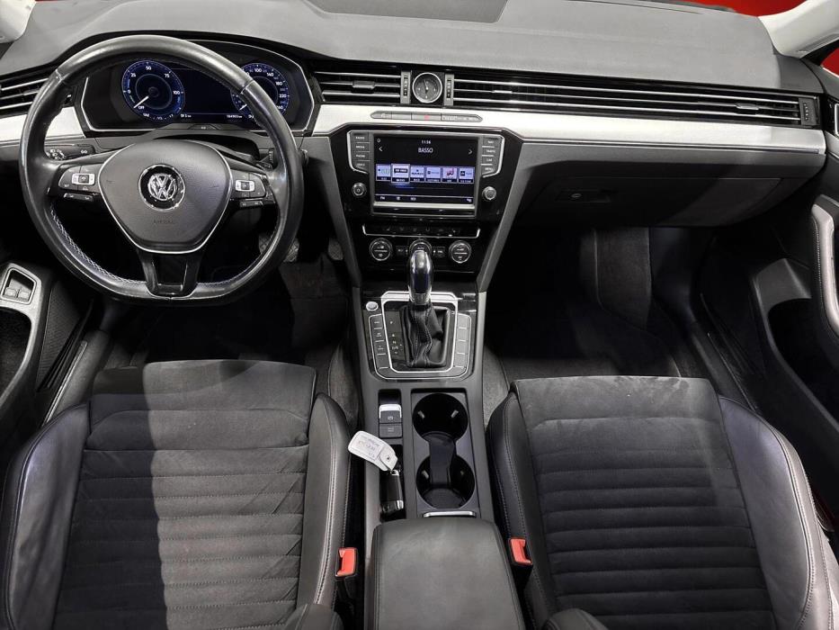 VOLKSWAGEN Passat 2017