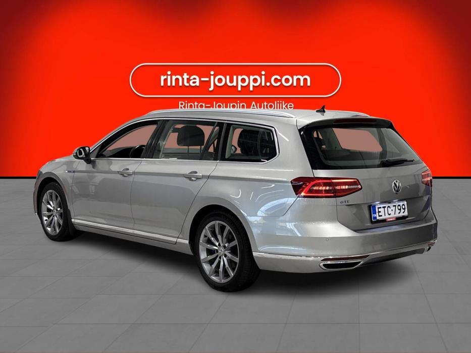 VOLKSWAGEN Passat 2017