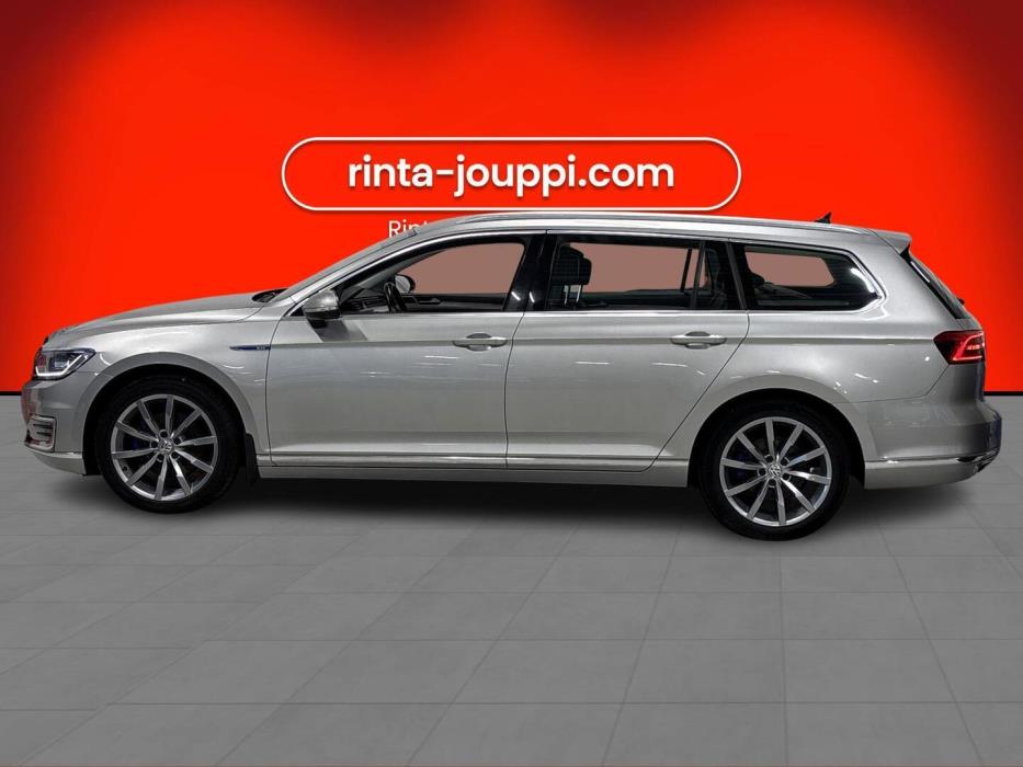 VOLKSWAGEN Passat 2017